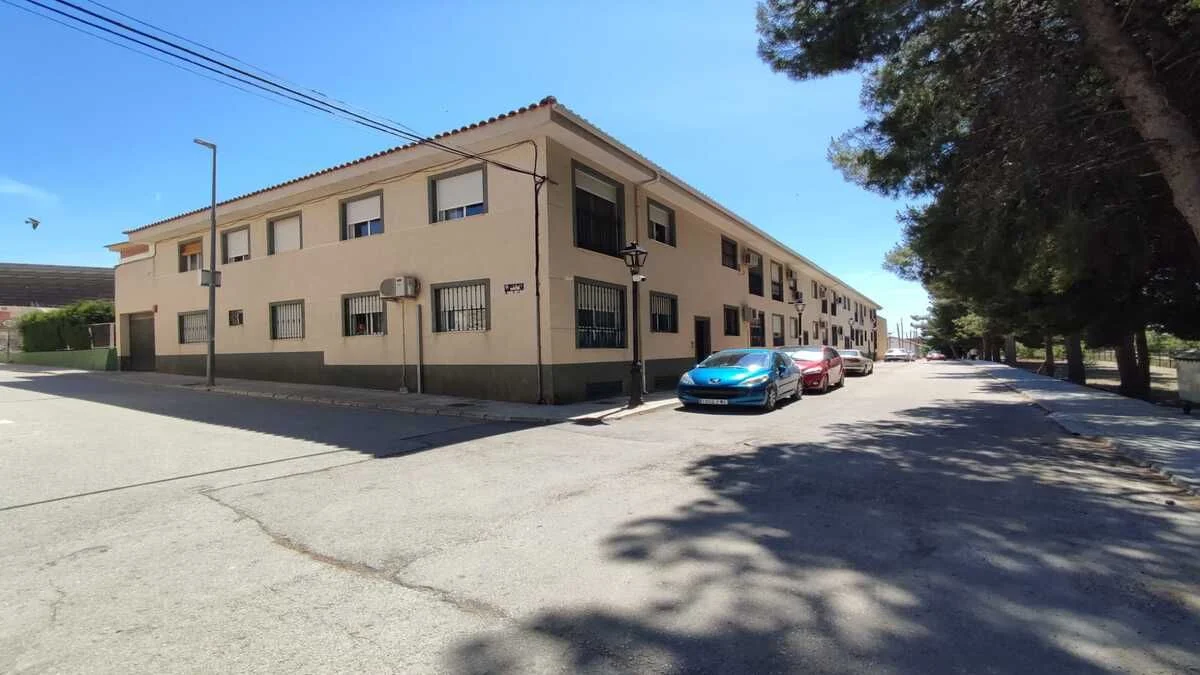 331 m² office in Blanca