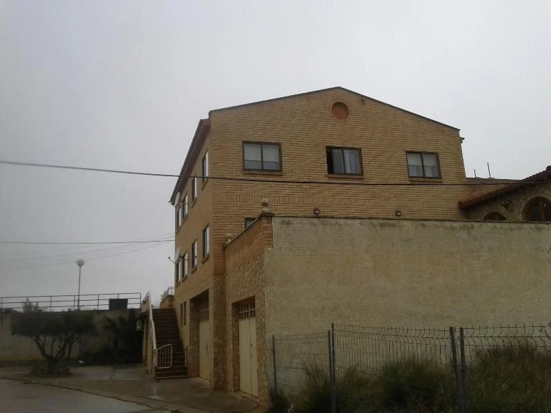 Small office in Cariñena, 21 m²