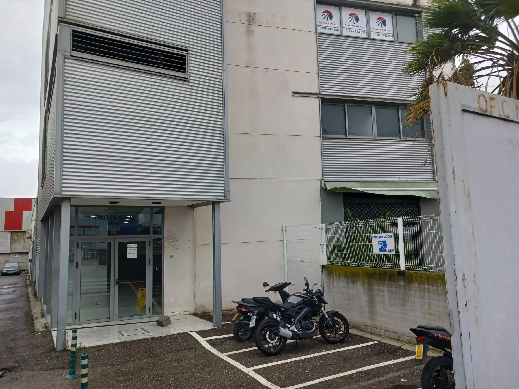 Seville office with 47 m²
