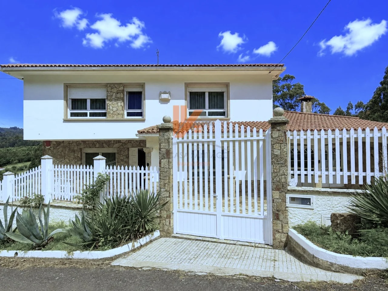 Independent chalet in O Romaño, 5 bedrooms
