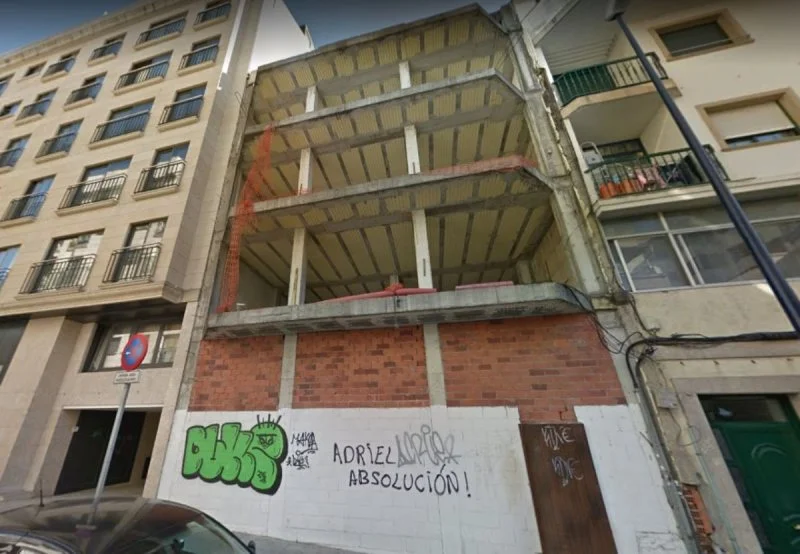 Edificio reformable en Vigo, 1.348 m²