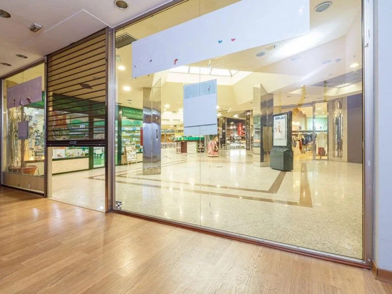Visible 84 m² commercial unit
