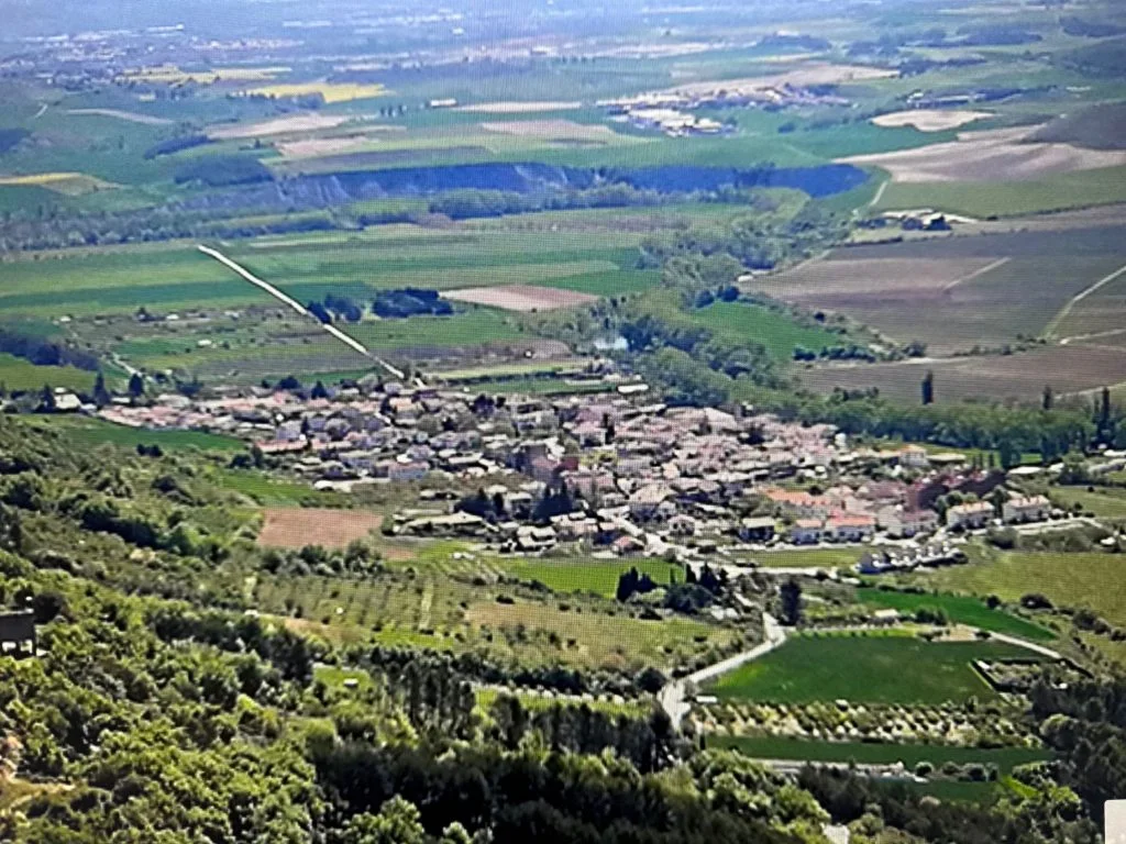 Urbanized Etxauri land for 18 homes