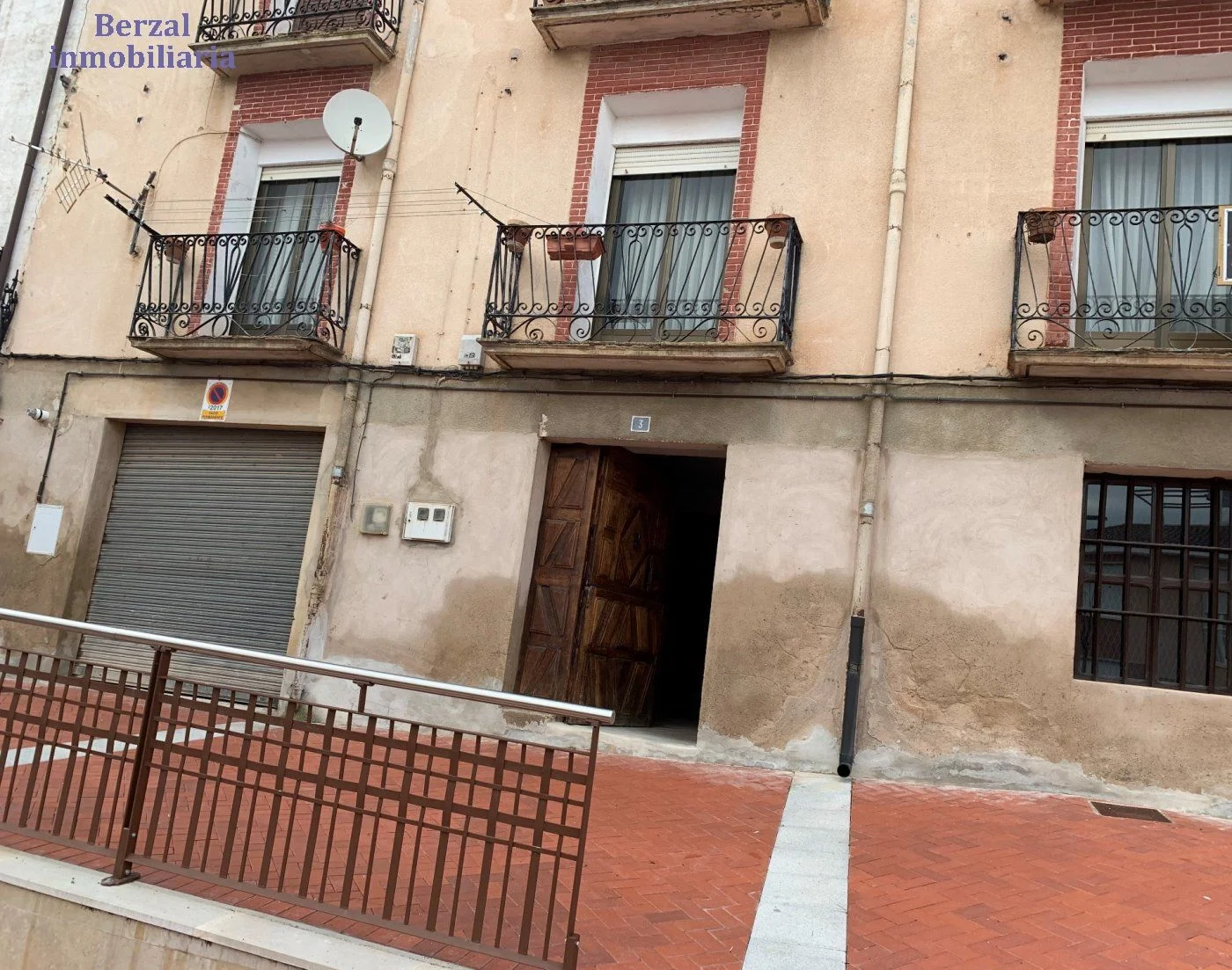 Casa para reformar en Entrena, 5 dormitorios