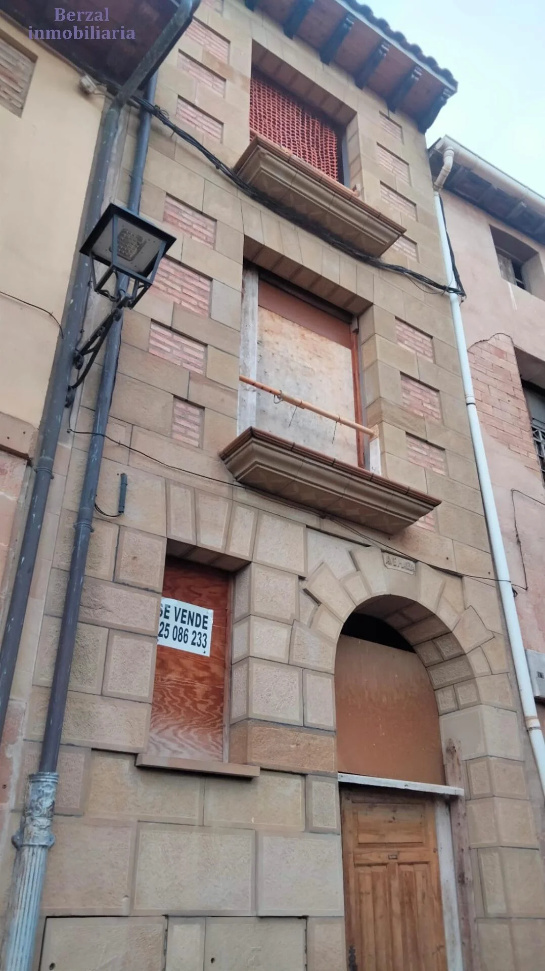 Casa céntrica sin terminar de 250 m²