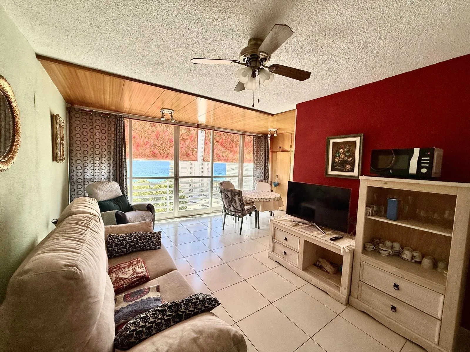 Sea-view apartment near beach, 2 bedrooms