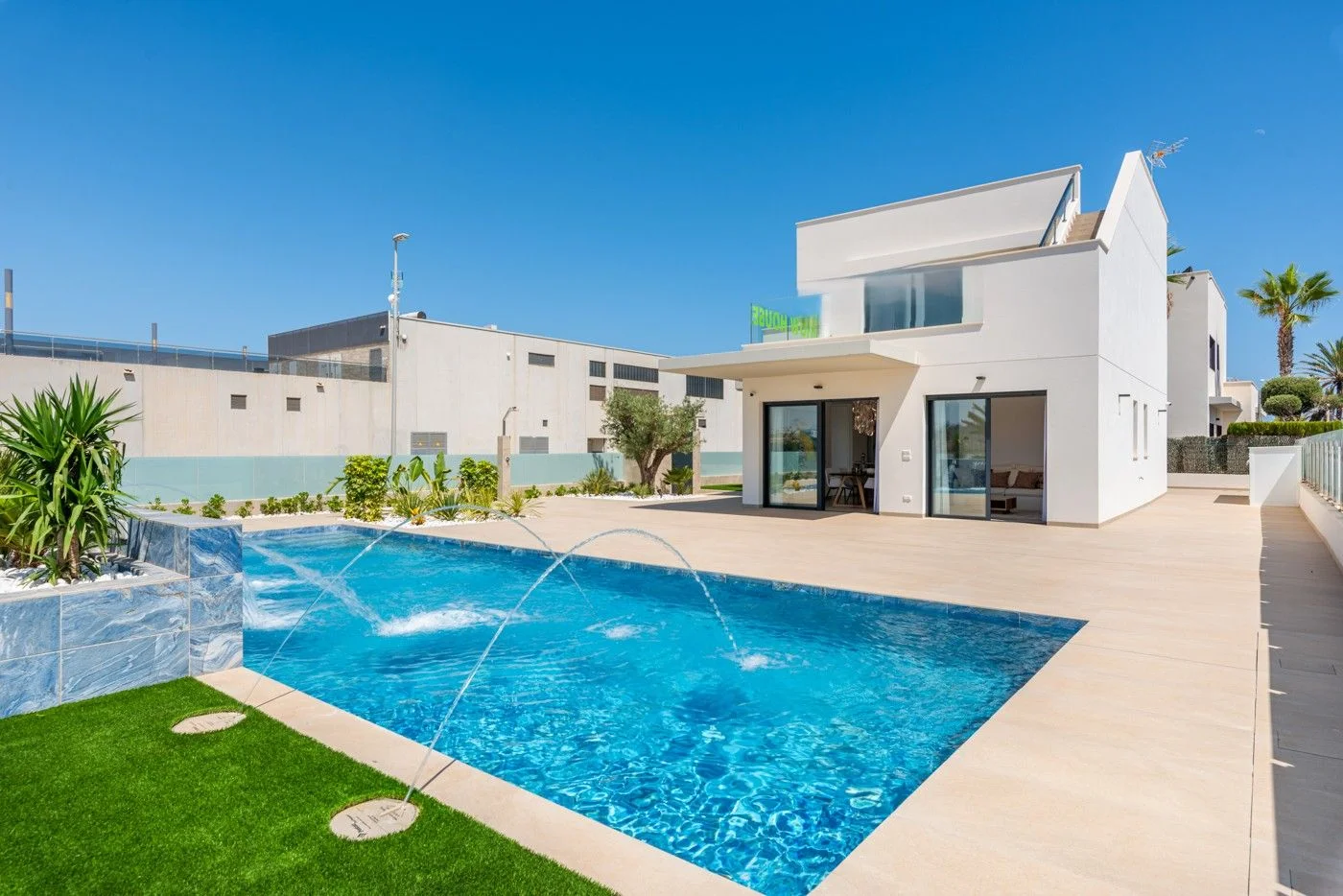 New Campoamor villa, 3 bedrooms