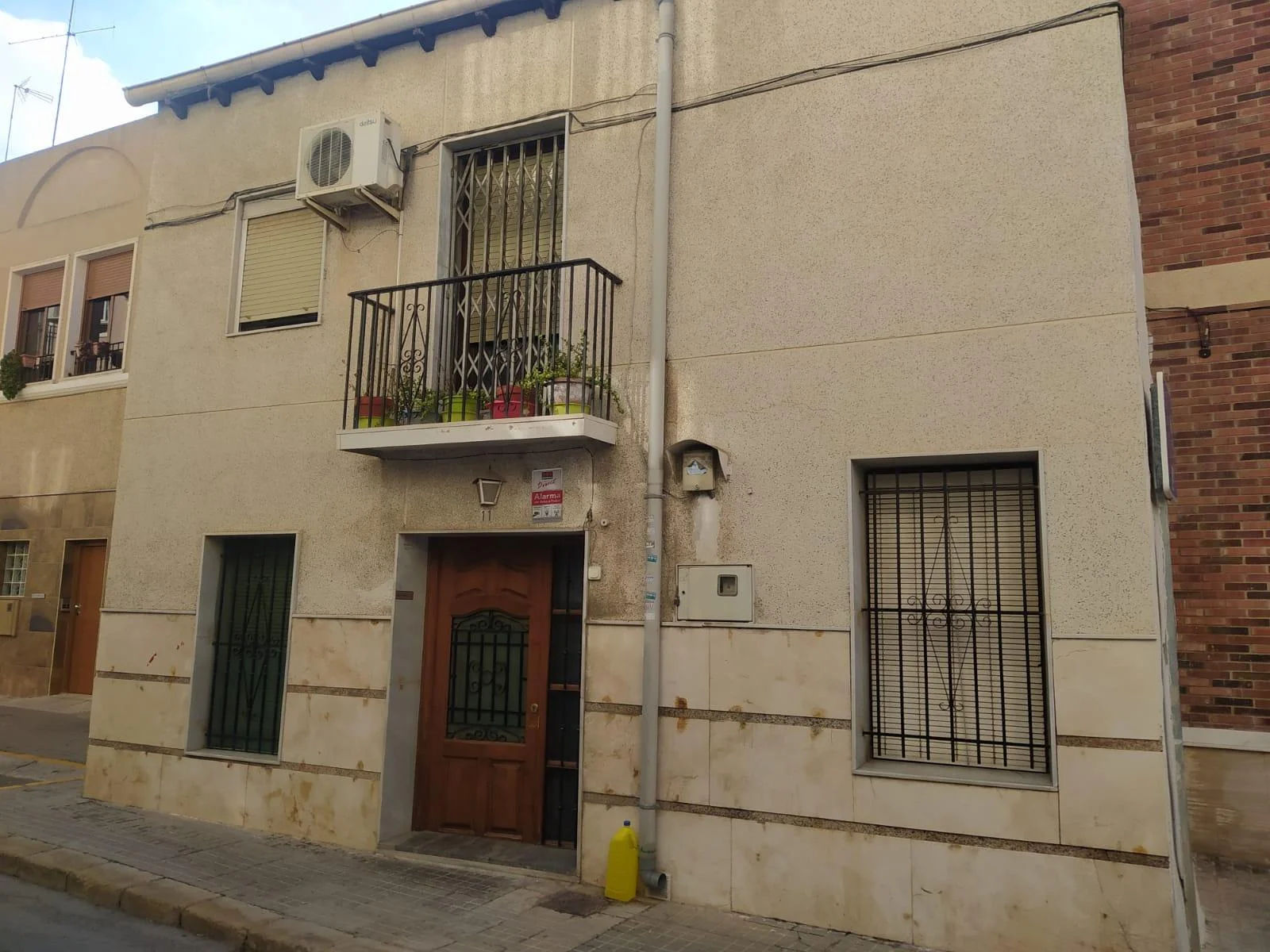Casa de dos plantas en Raval, cuatro dormitorios