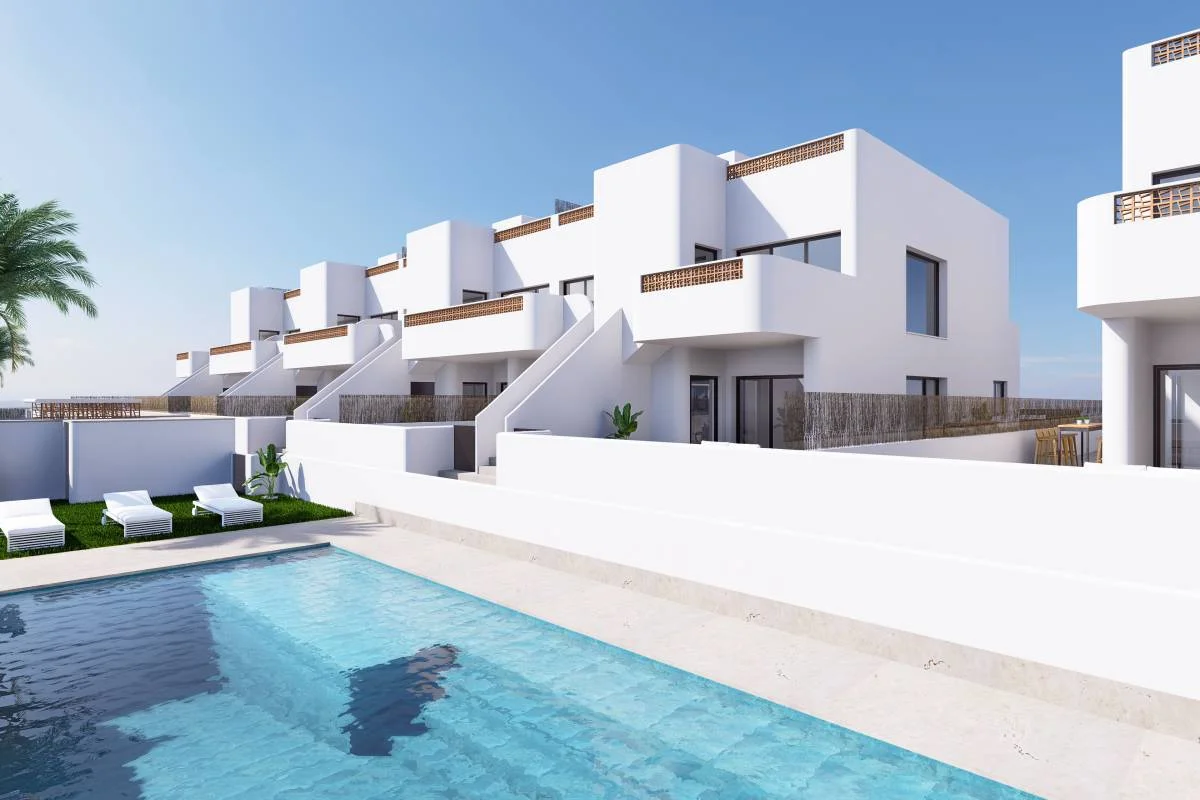 New-build Dolores duplex, three bedrooms