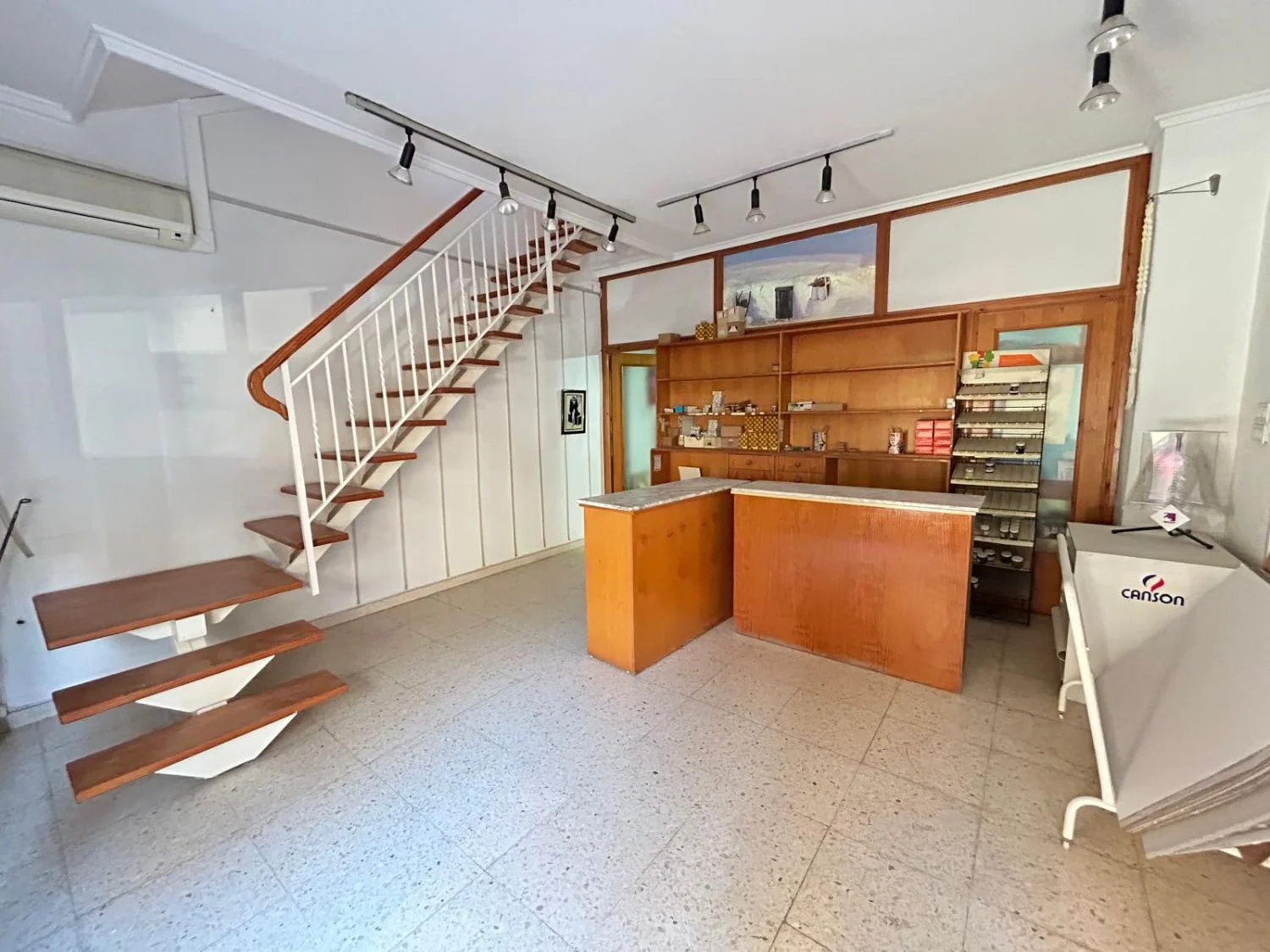 Local comercial céntrico de 228 m²