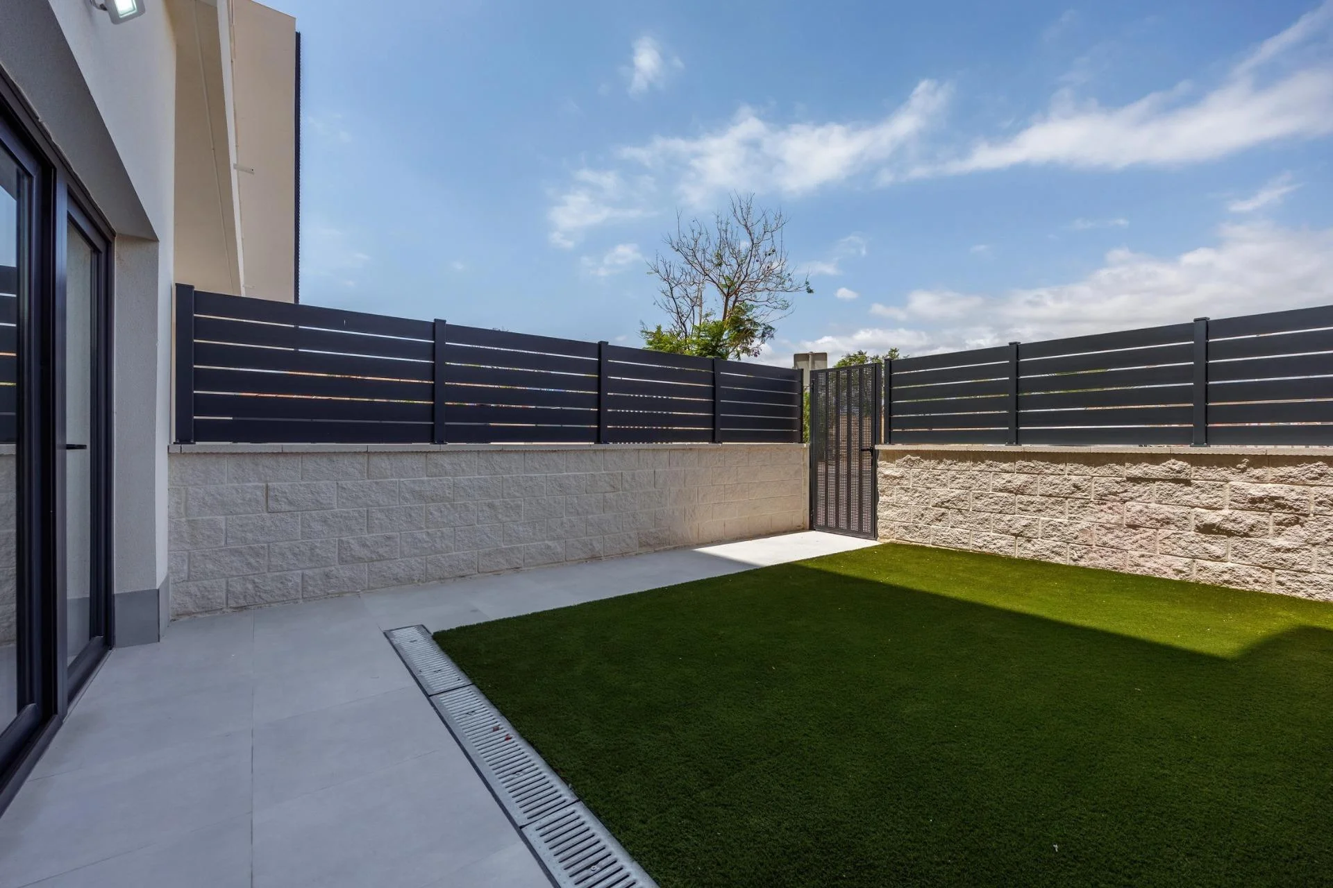 Eight tourist-licensed apartments in Villajoyosa