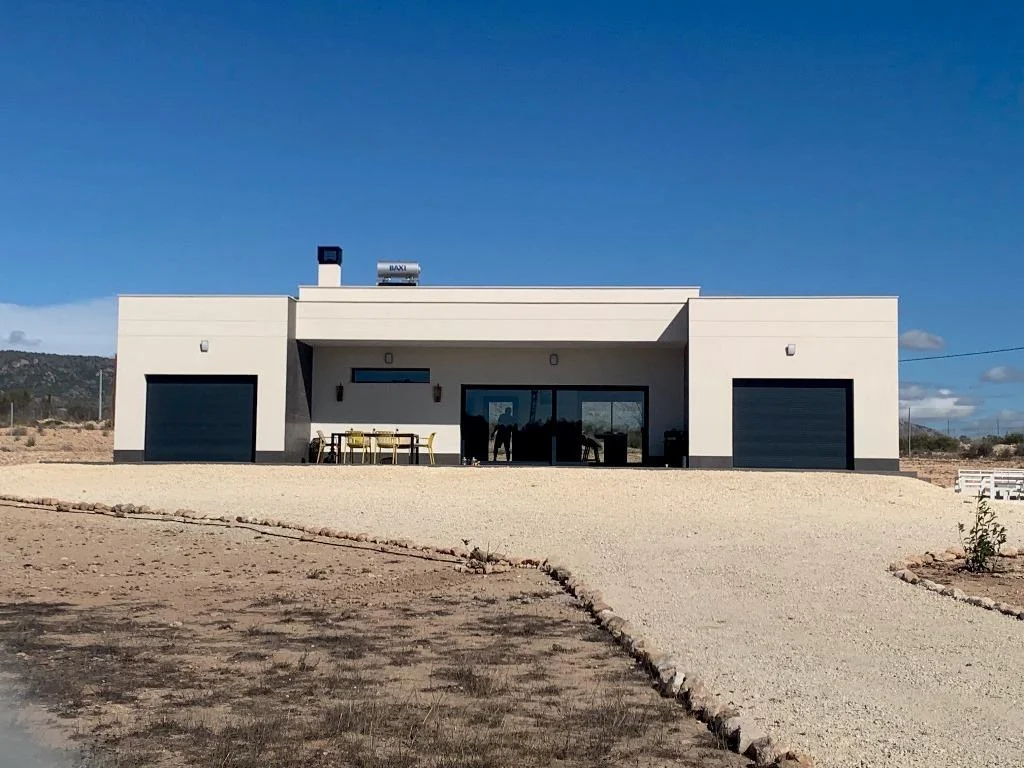 New-build villa near Pinoso, 4 bedrooms