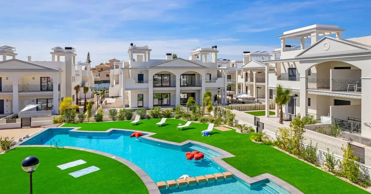 Modern Rojales apartment, 3 bedrooms