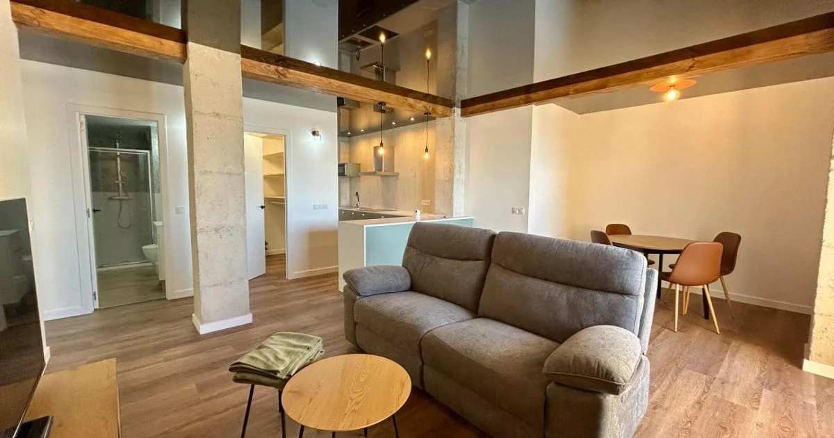 Coastal apartment with terrace, 2 bedrooms