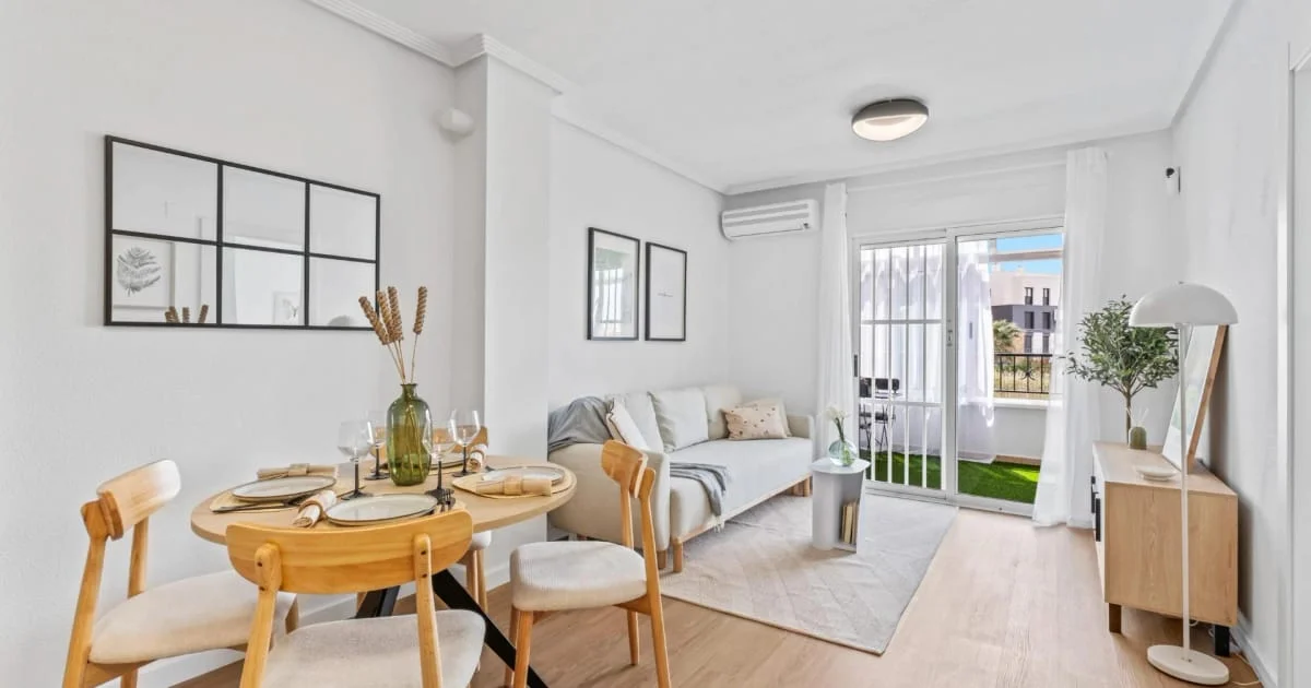 Apartamento reformado en Playa Flamenca