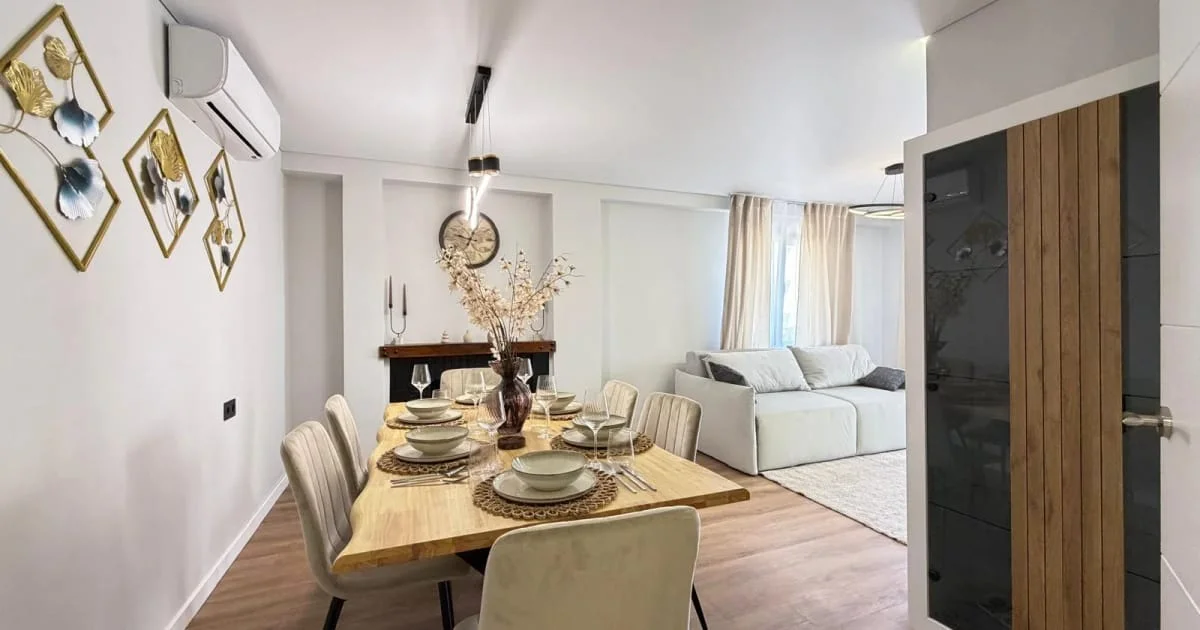Three-bedroom Punta Prima coastal apartment