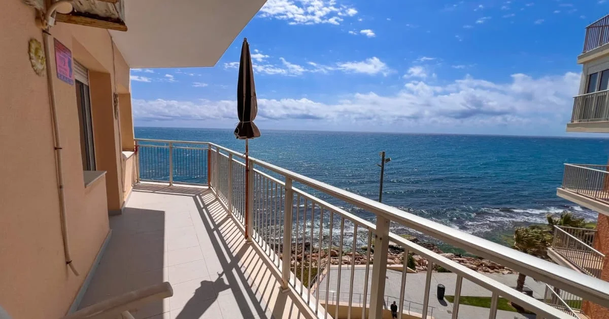 Amplio apartamento en Torrevieja, cuatro dormitorios