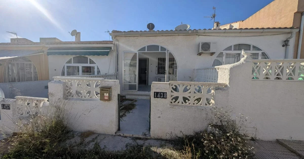 Good-condition bungalow in El Chaparral