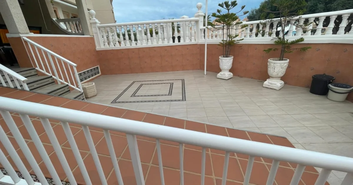 Spacious townhouse near Guardamar beach