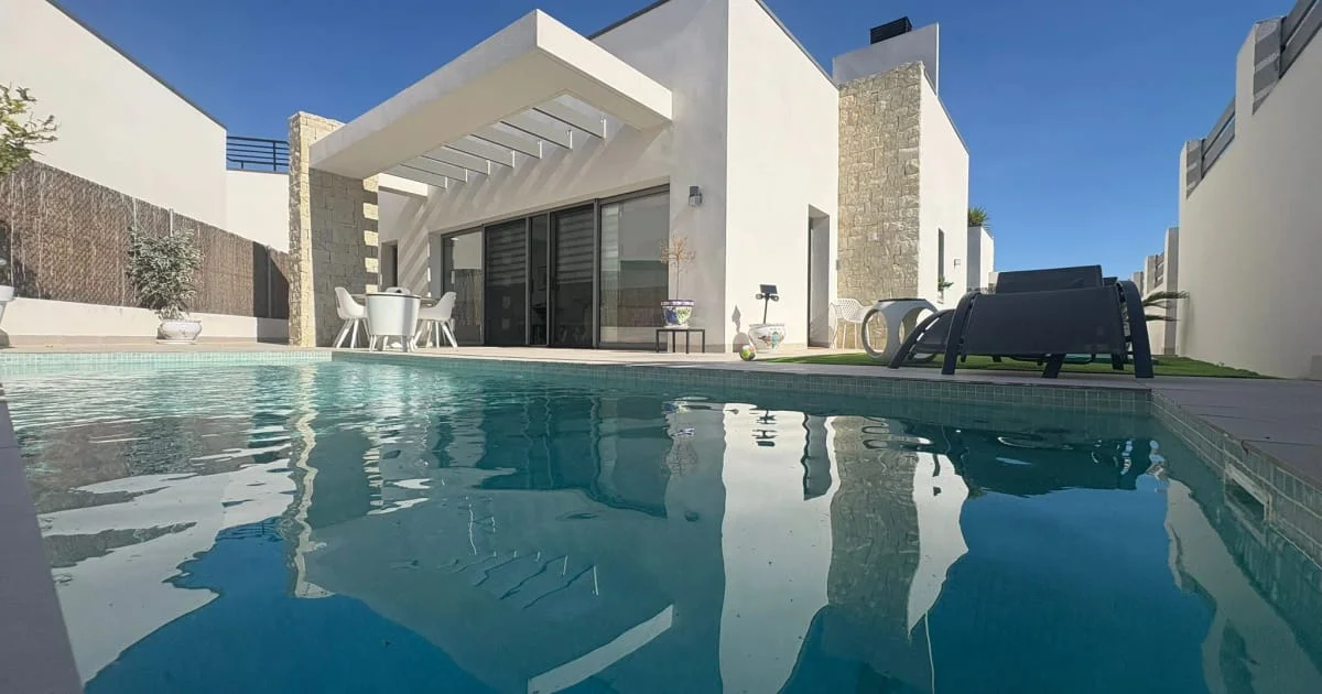 Modern chalet in Blue Lagoon, 3 bedrooms