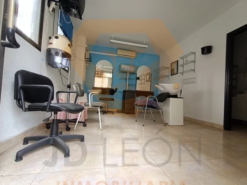 30 sqm corner commercial unit