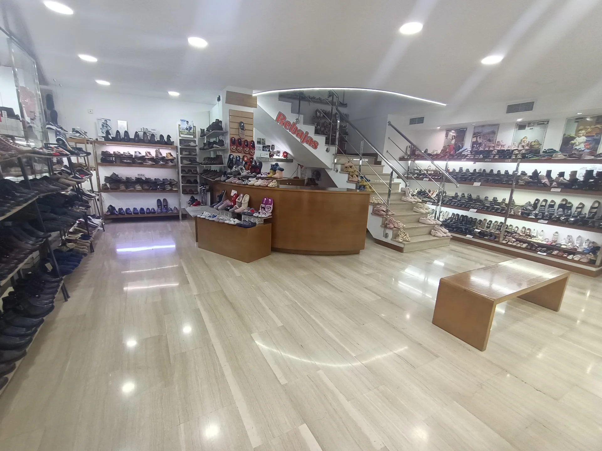 Local céntrico de 253 m²