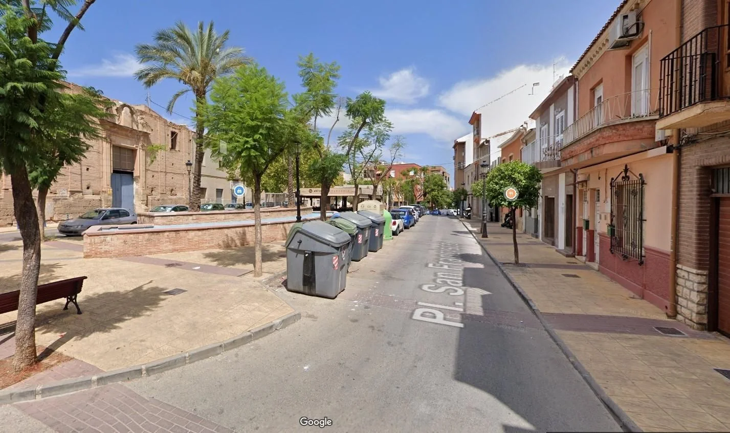 Urban centre plot for three-storey build