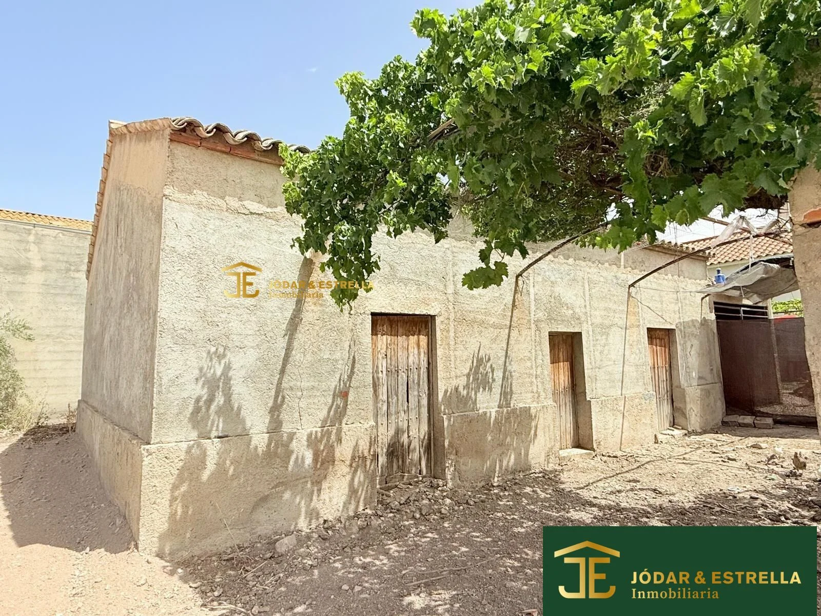 Reformable country house near Lorca