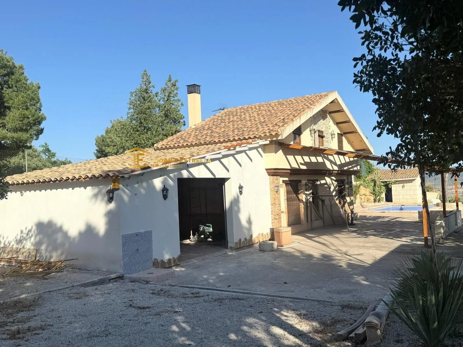 Lorca chalet with guest house, 20,000m² land