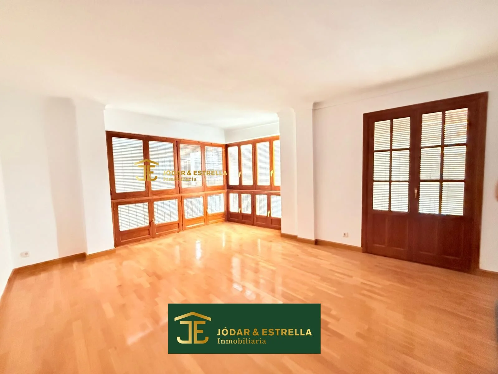 Central Lorca flat with four bedrooms
