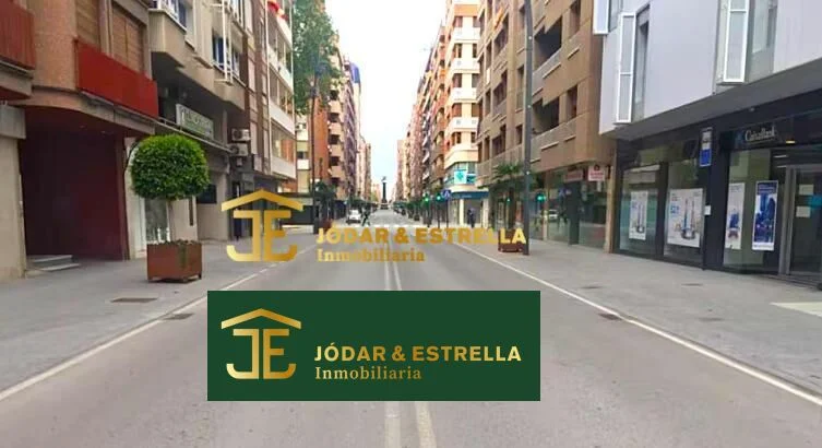 Promoción de pisos de tres dormitorios en Lorca centro