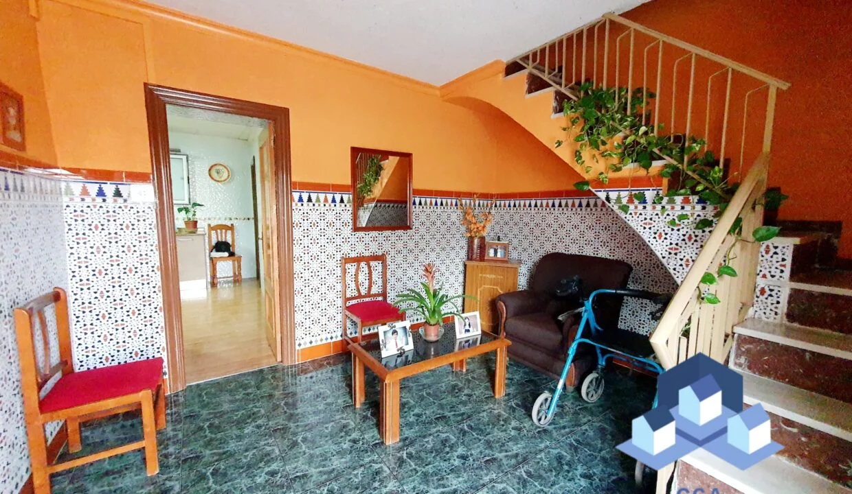 Reformed Lorca house with five bedrooms