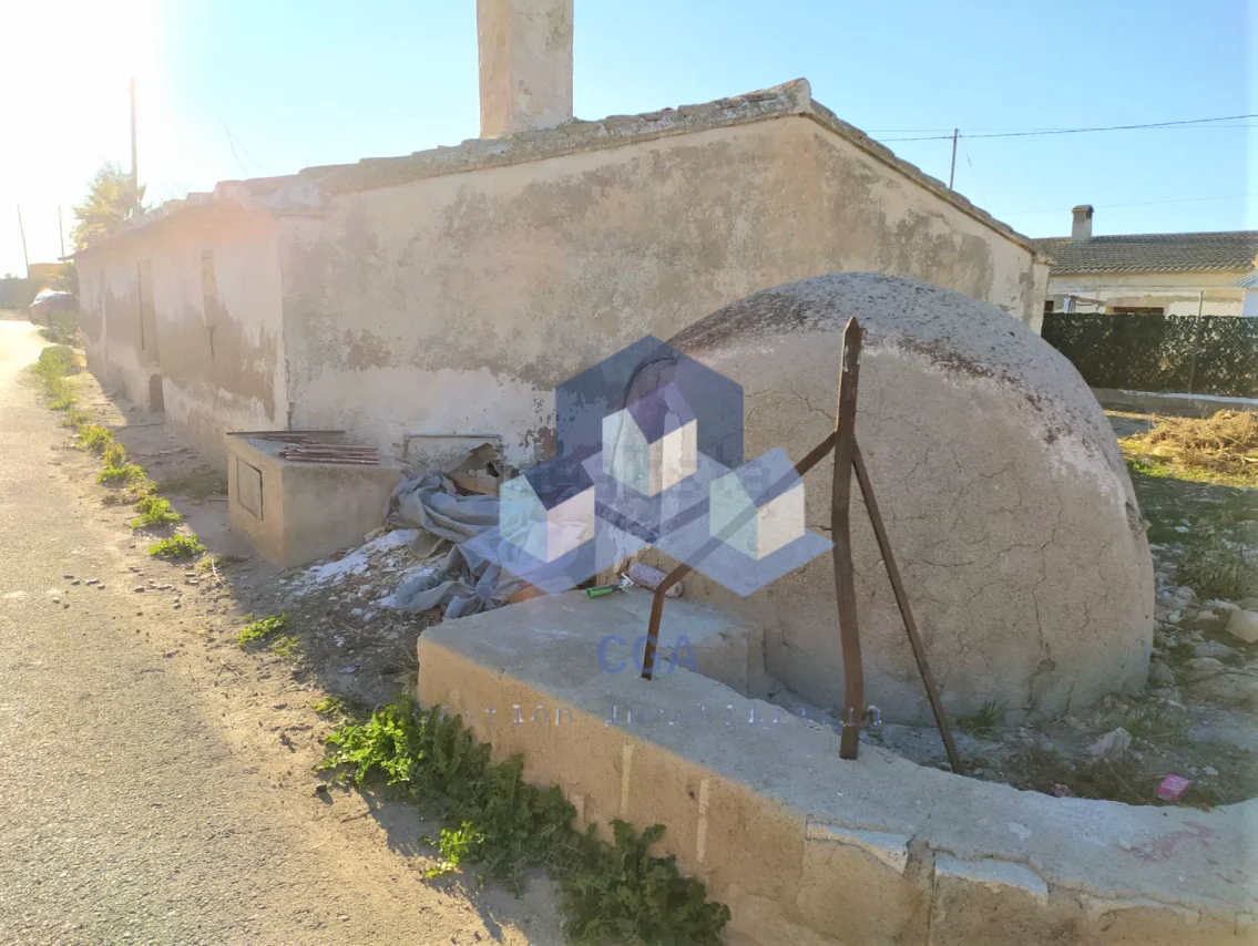 Casa para reformar cerca de Lorca, cuatro dormitorios
