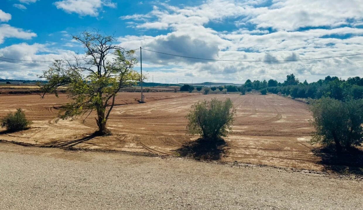 La Paca plot with 636 m²