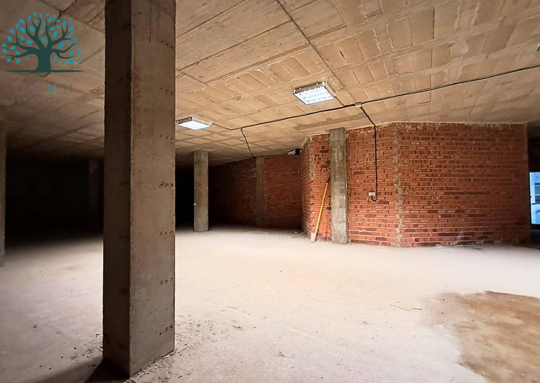 Local comercial en Mazarrón, 411 m², orientación sur