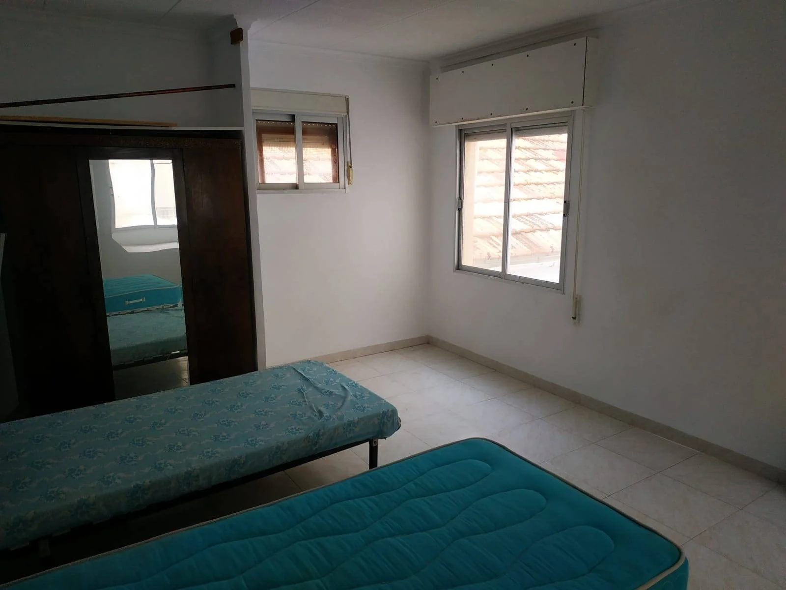 Adosado para reformar en Santiago, cuatro habitaciones