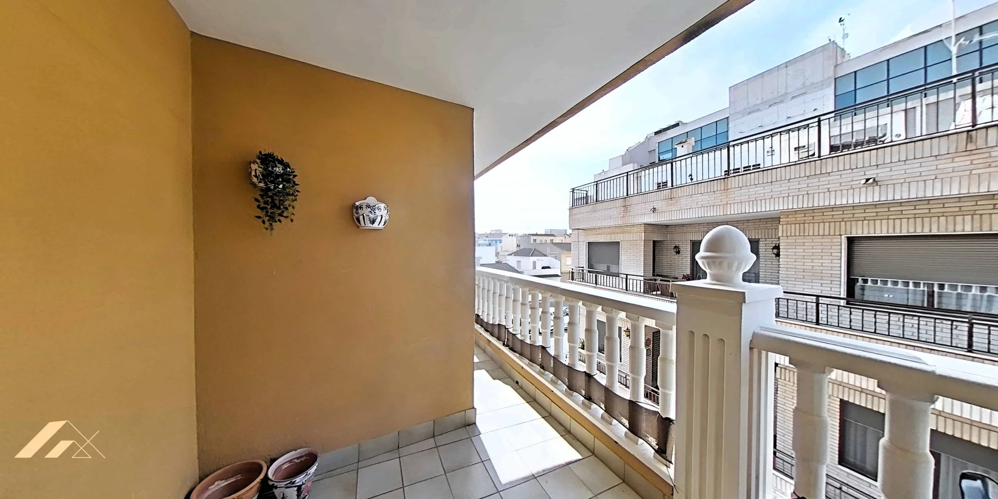 Large central apartment with four bedrooms