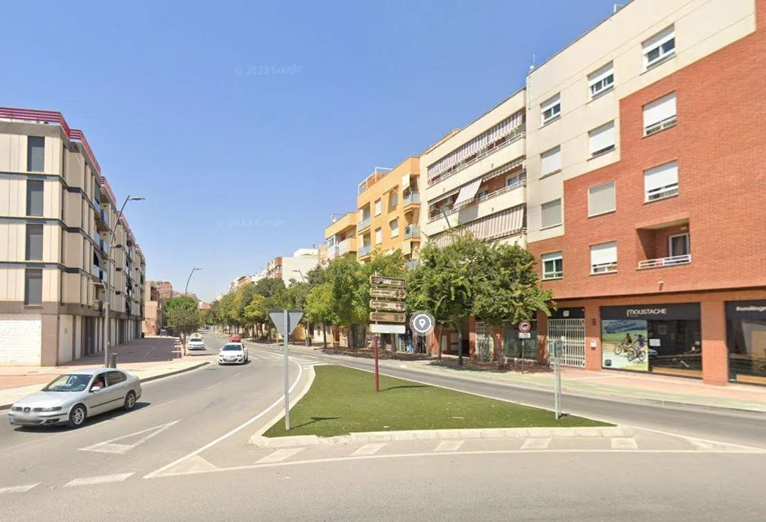 Central Lorca plot for detached chalet