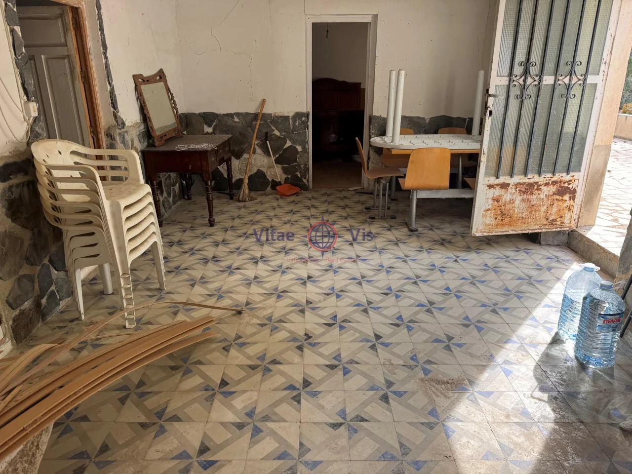 Casa para reformar con olivar