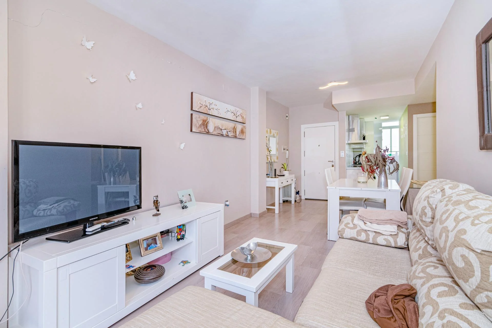 Central La Zubia flat, 2 bedrooms