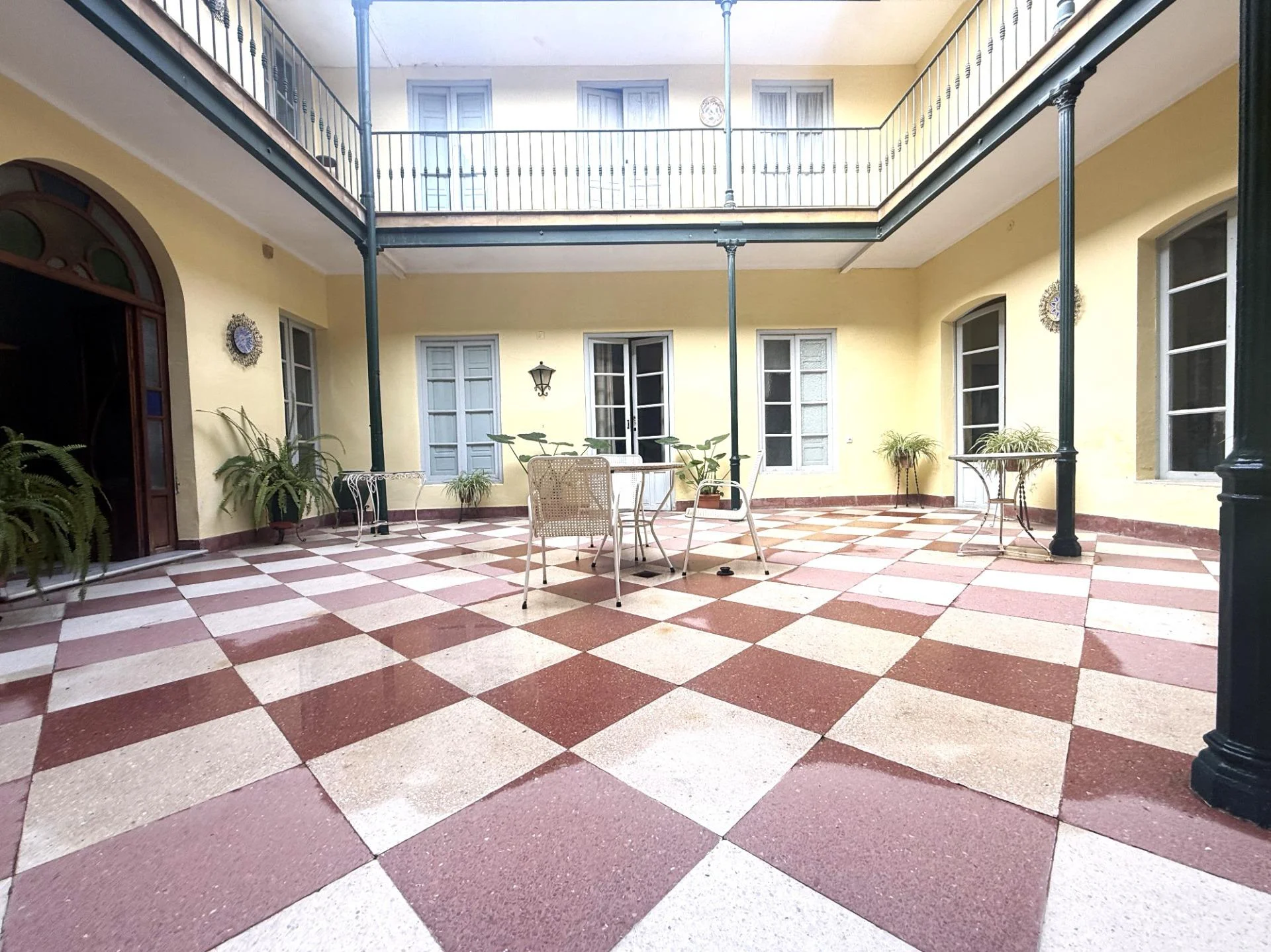 Historic Bujalance house, 544 m², patio