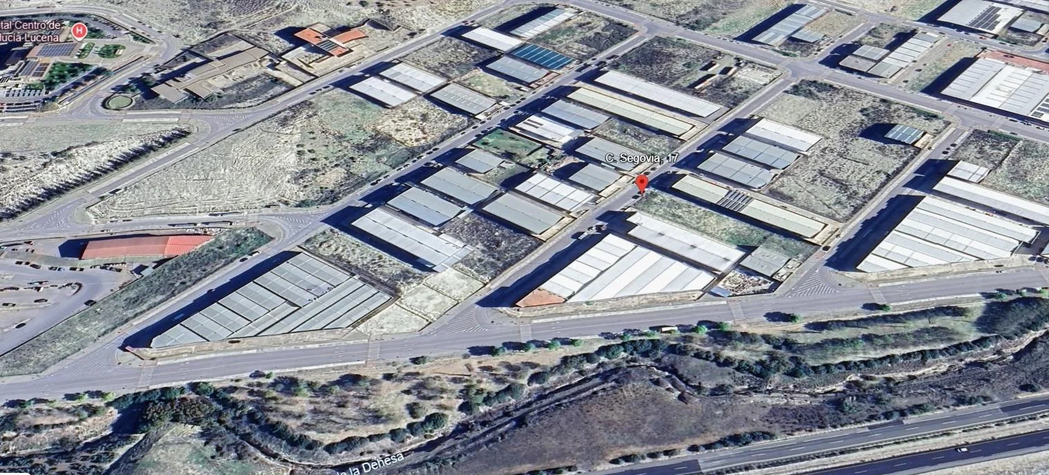 Parcela industrial en Lucena, 2.269 m²