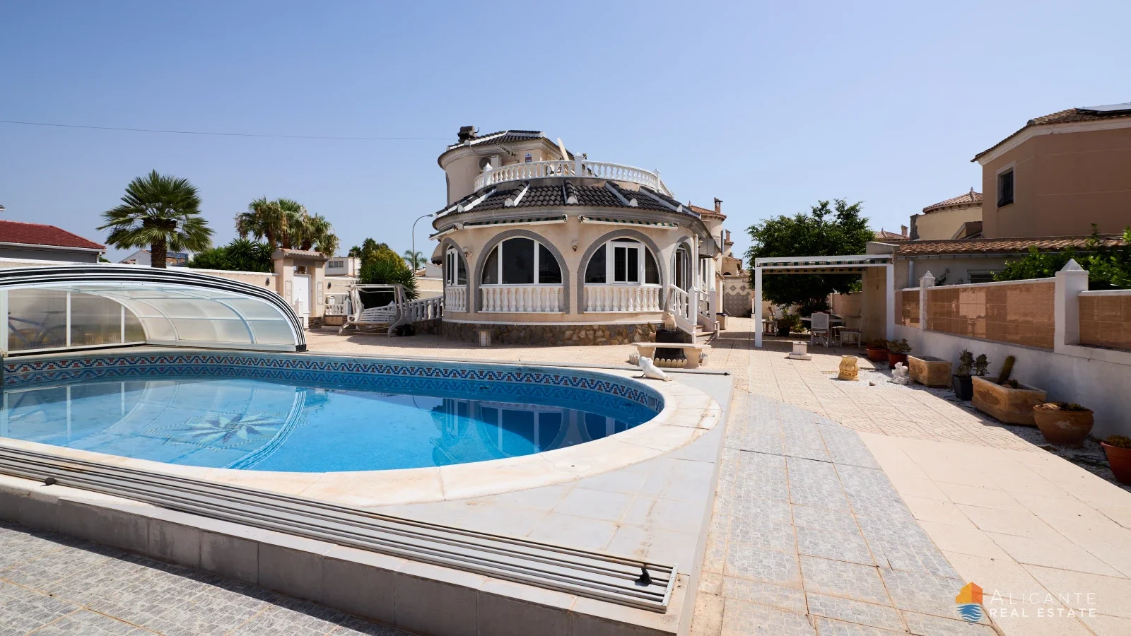 Resale chalet in Playa del Cura