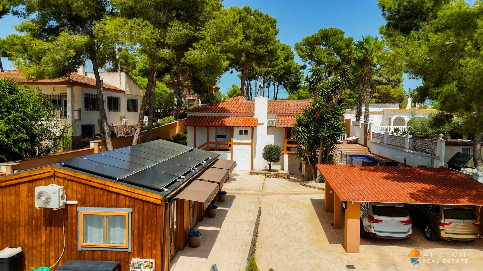 New-build golf-course villa, 120 m²