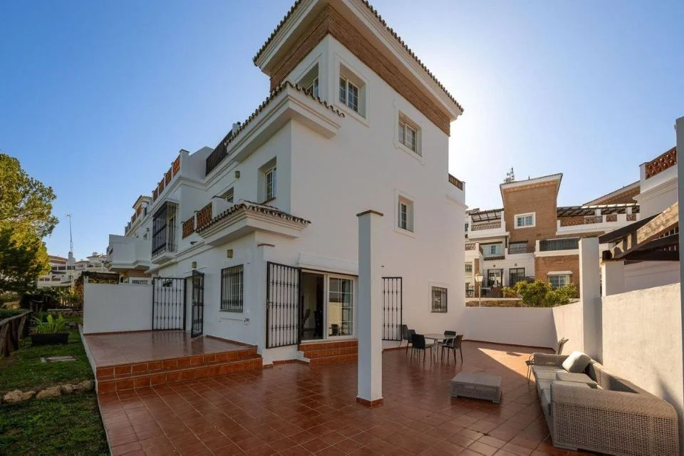 Townhouse near golf course, 4 bedrooms