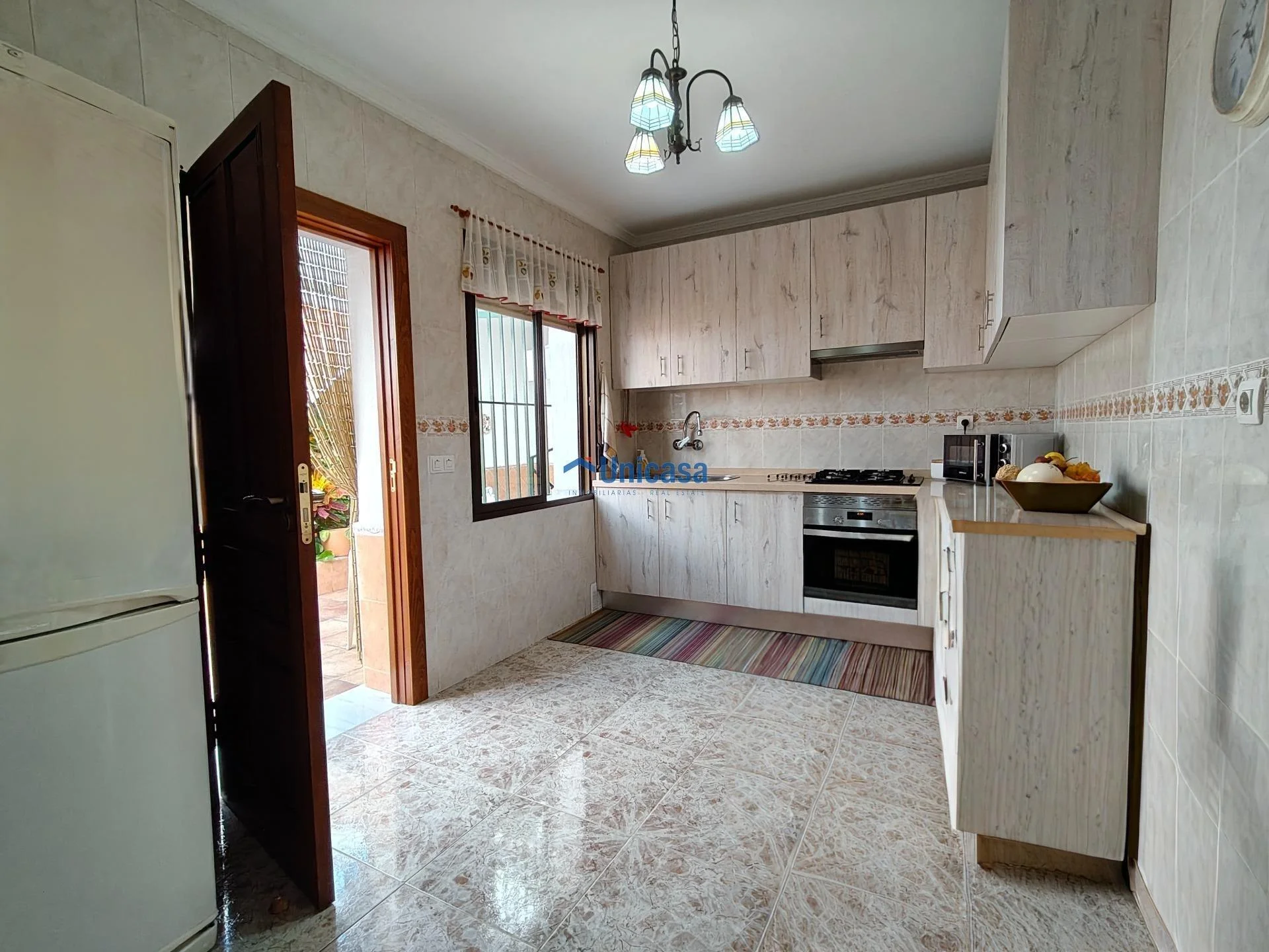 Ground-floor house with large patio