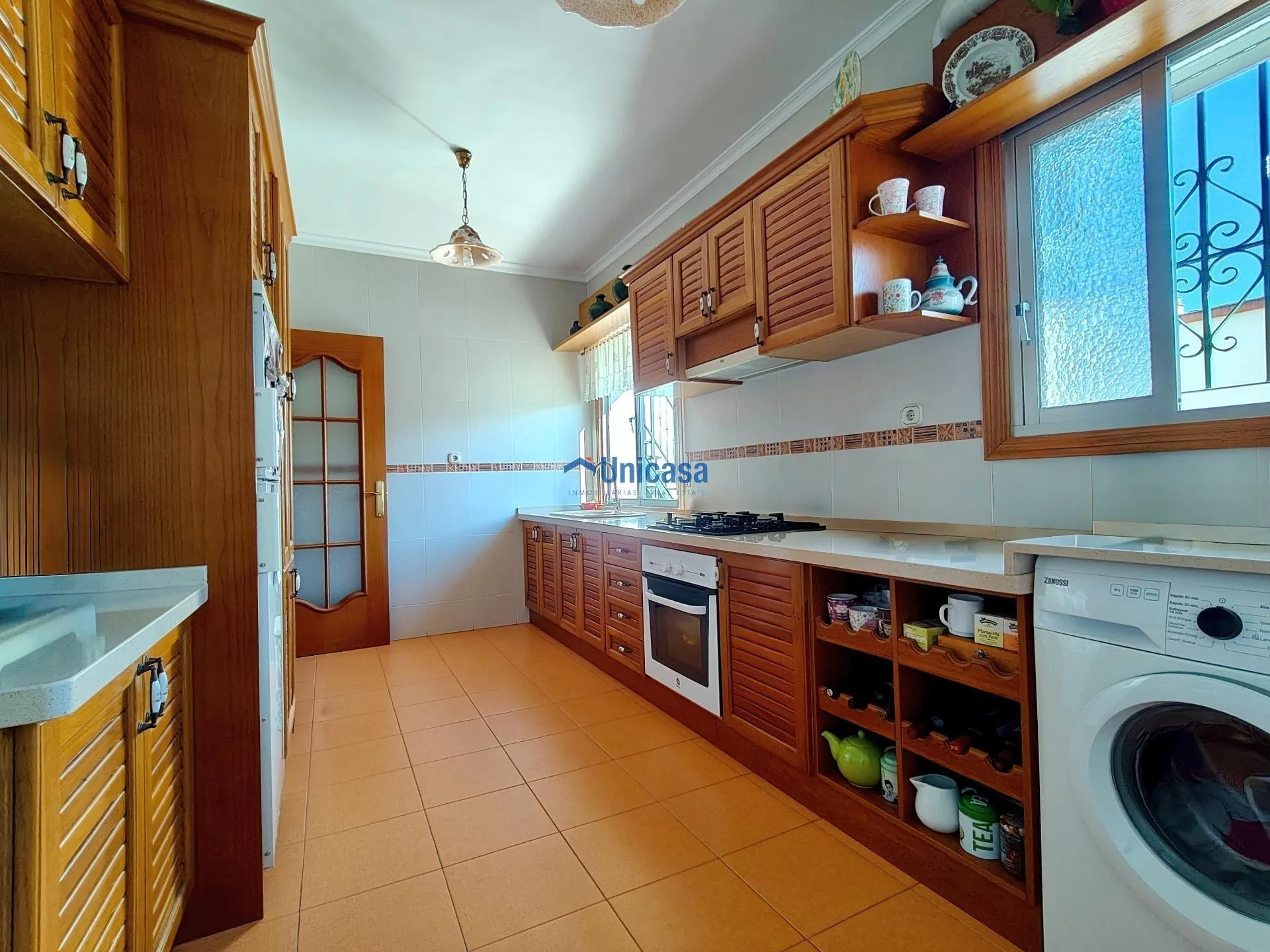 Upper-floor house with 3 bedrooms