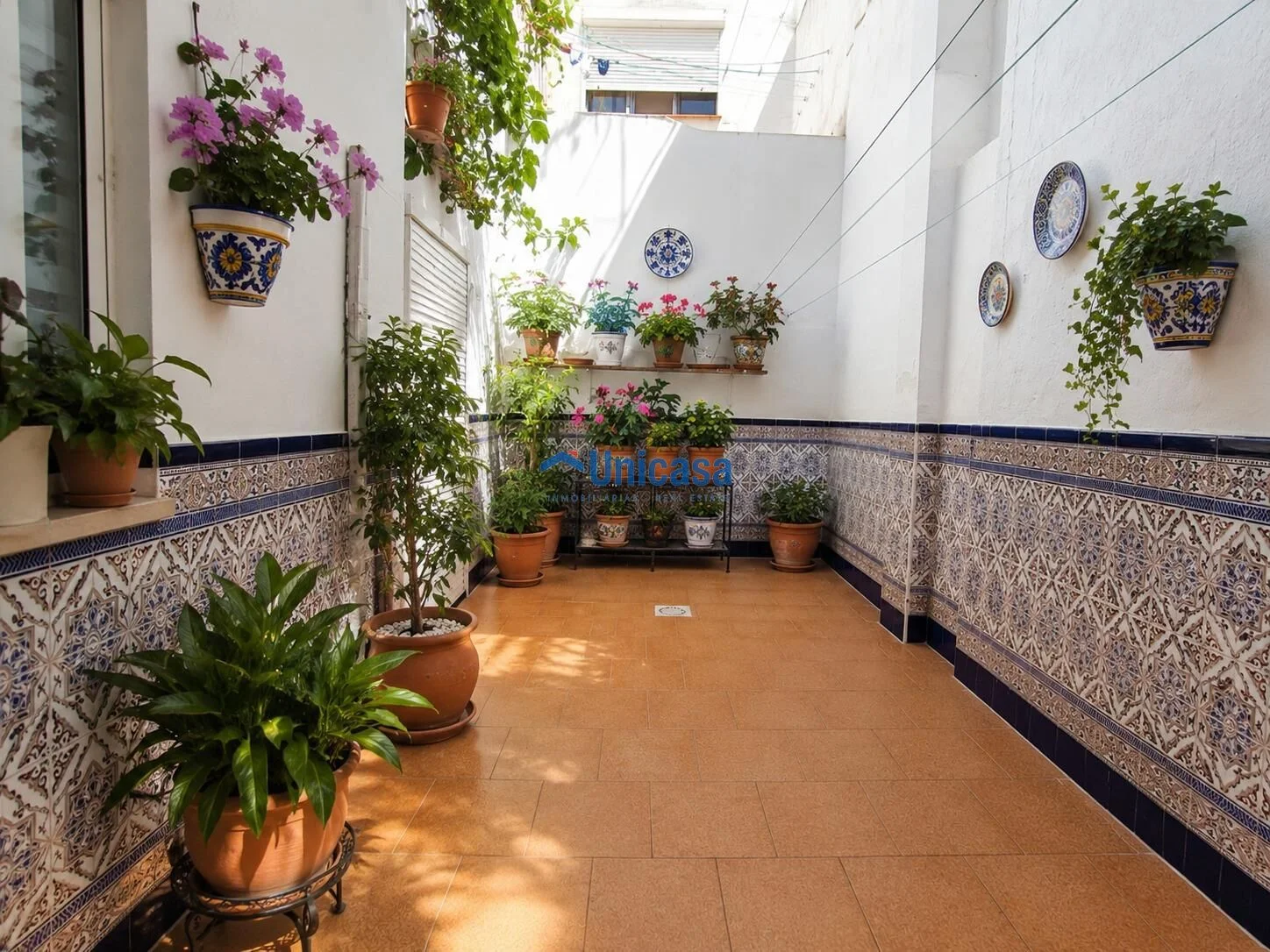 Piso en El Tomillar con patio y garaje