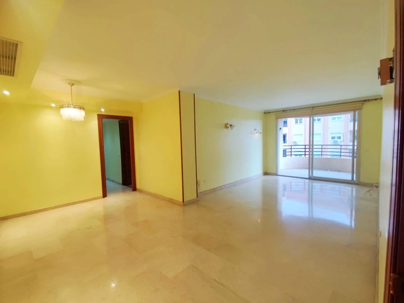 Piso céntrico en Marbella, 3 dormitorios y piscina