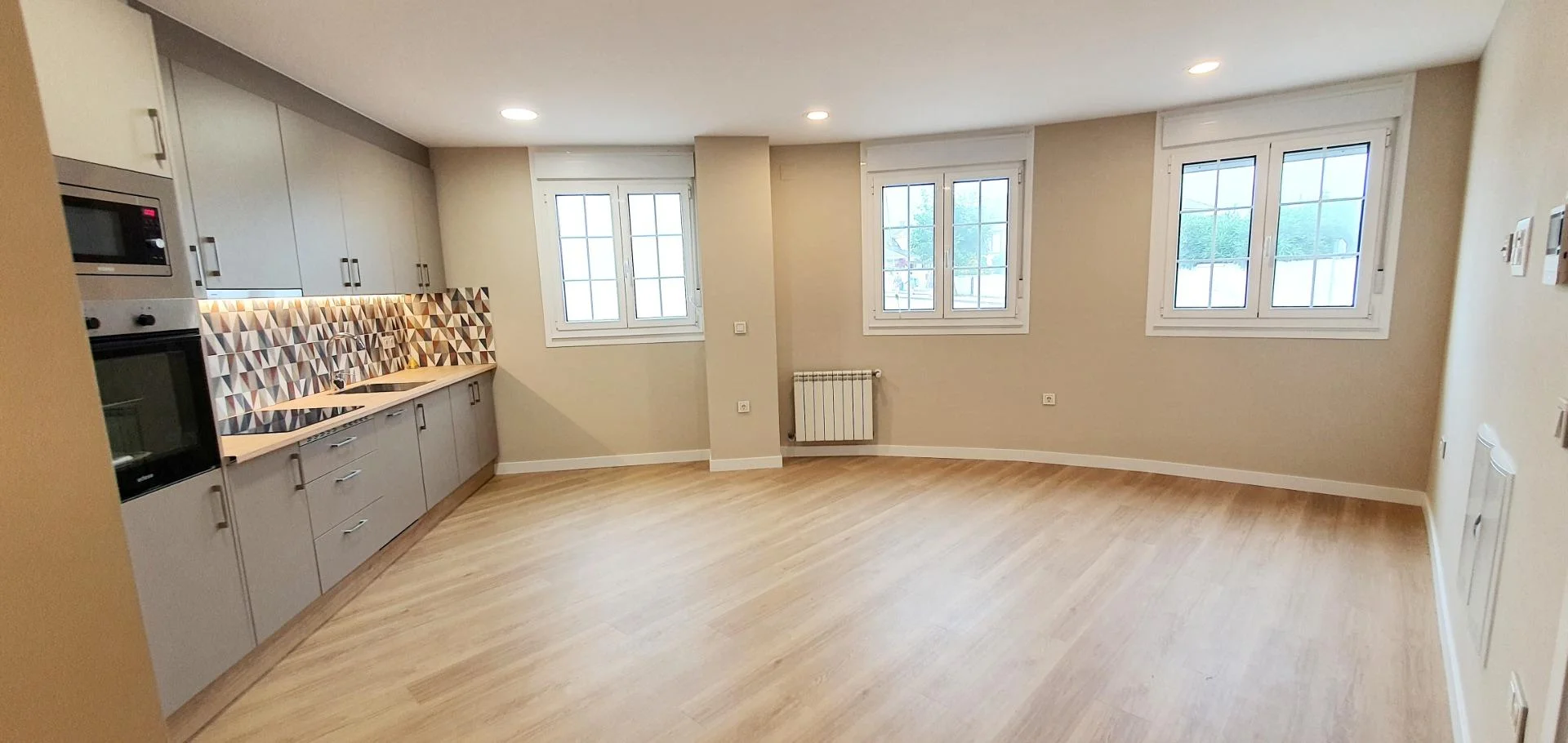 Reformed coastal flat, two bedrooms